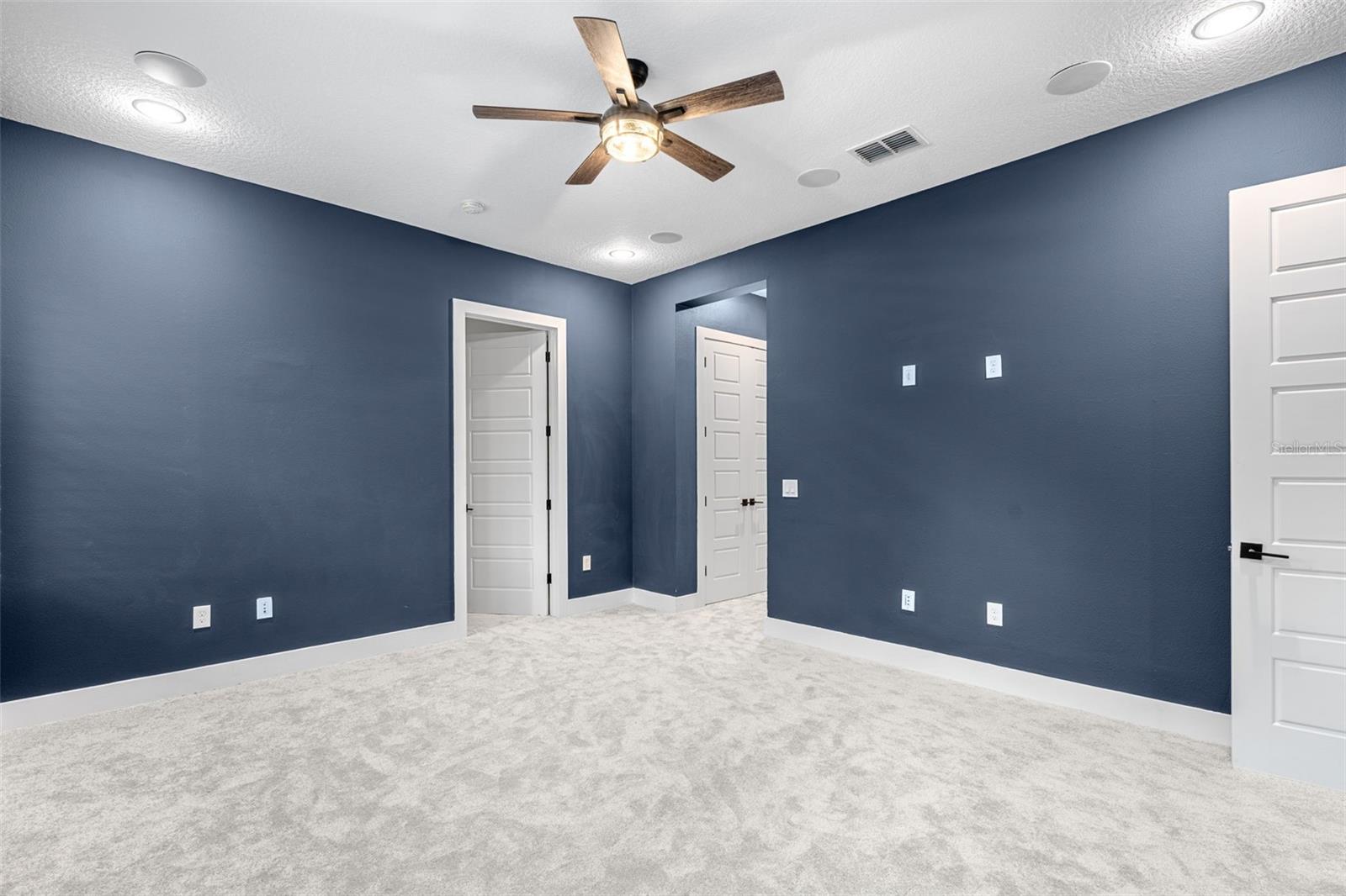 Image 29 of 61 For 25870 Crossings Bluff Lane