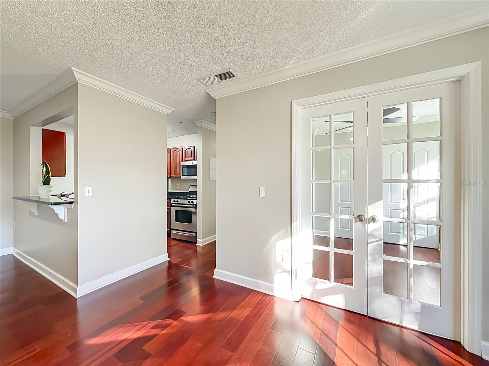 Image 11 of 18 For 2071 Dixie Belle Drive 2071p