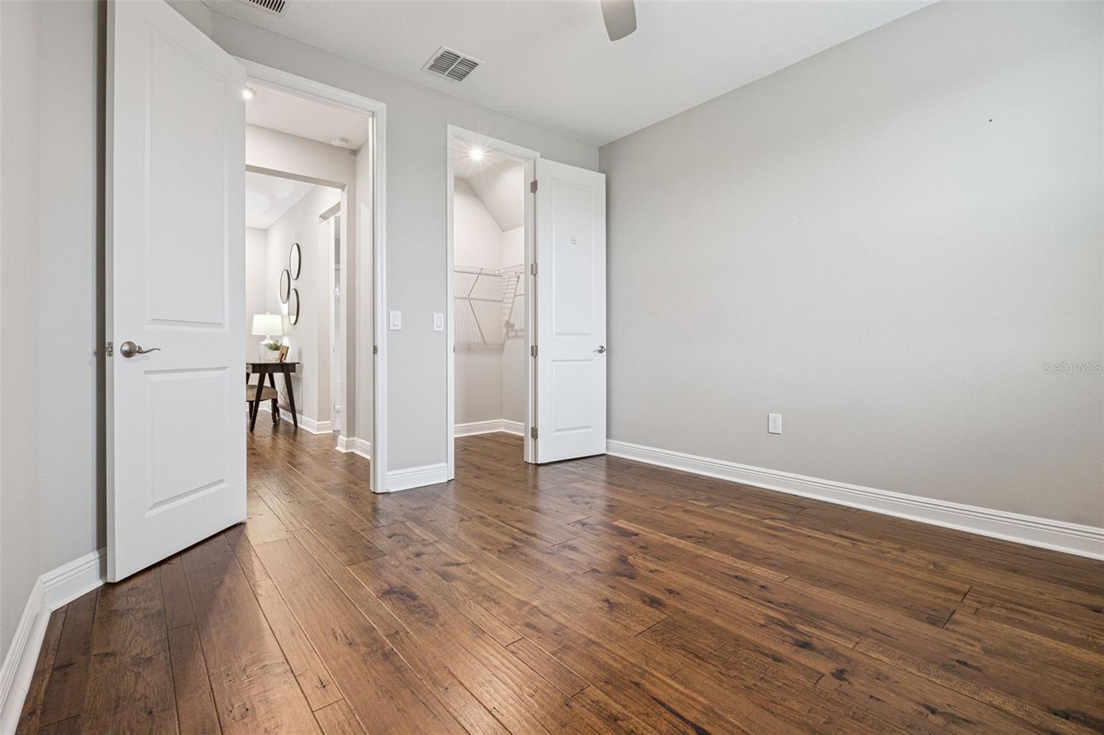 Image 22 of 77 For 2029 White Feather Loop