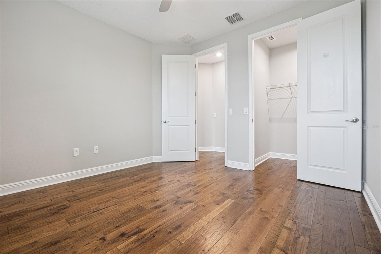 Image 25 of 77 For 2029 White Feather Loop