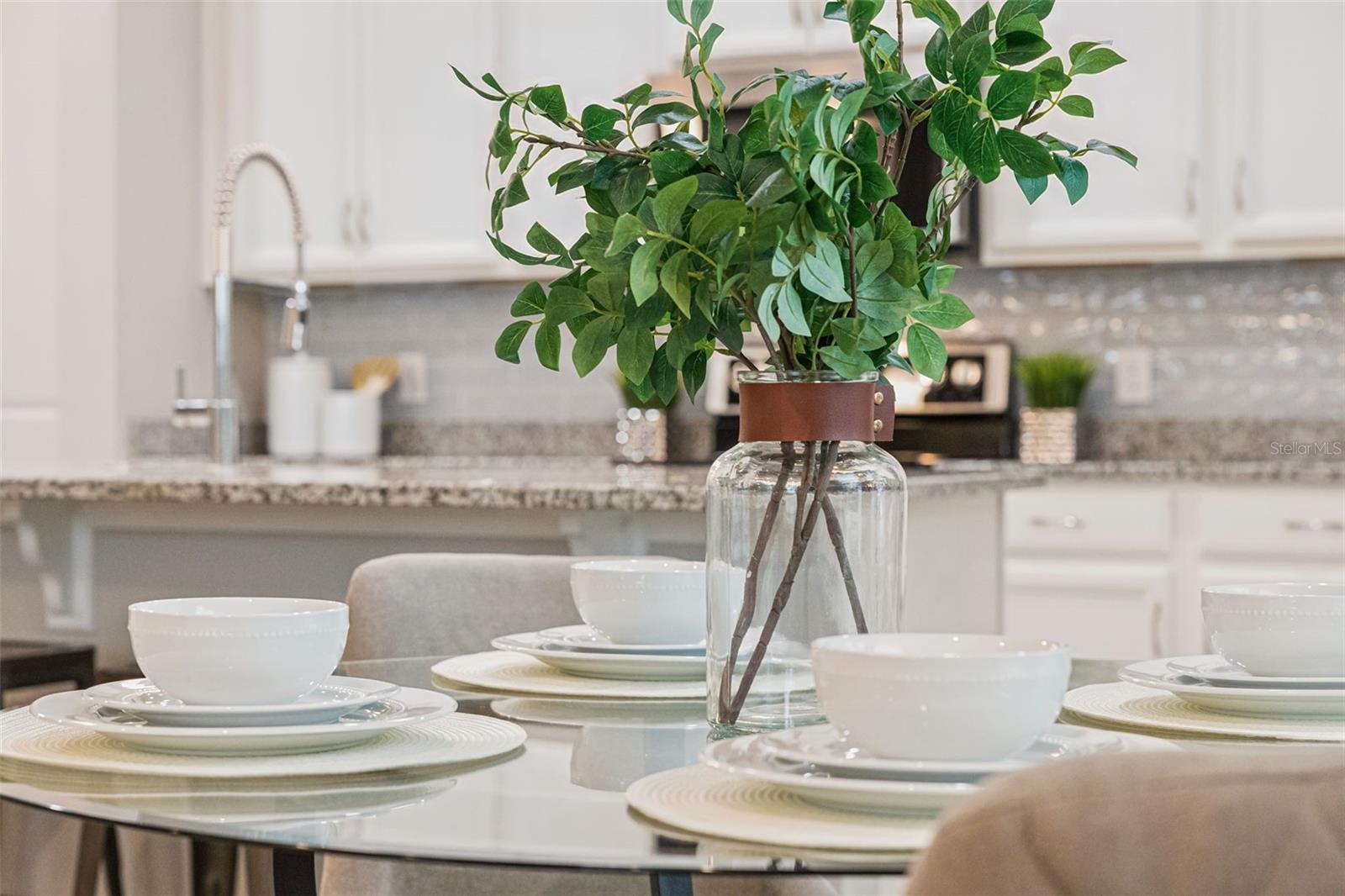 Image 42 of 77 For 2029 White Feather Loop