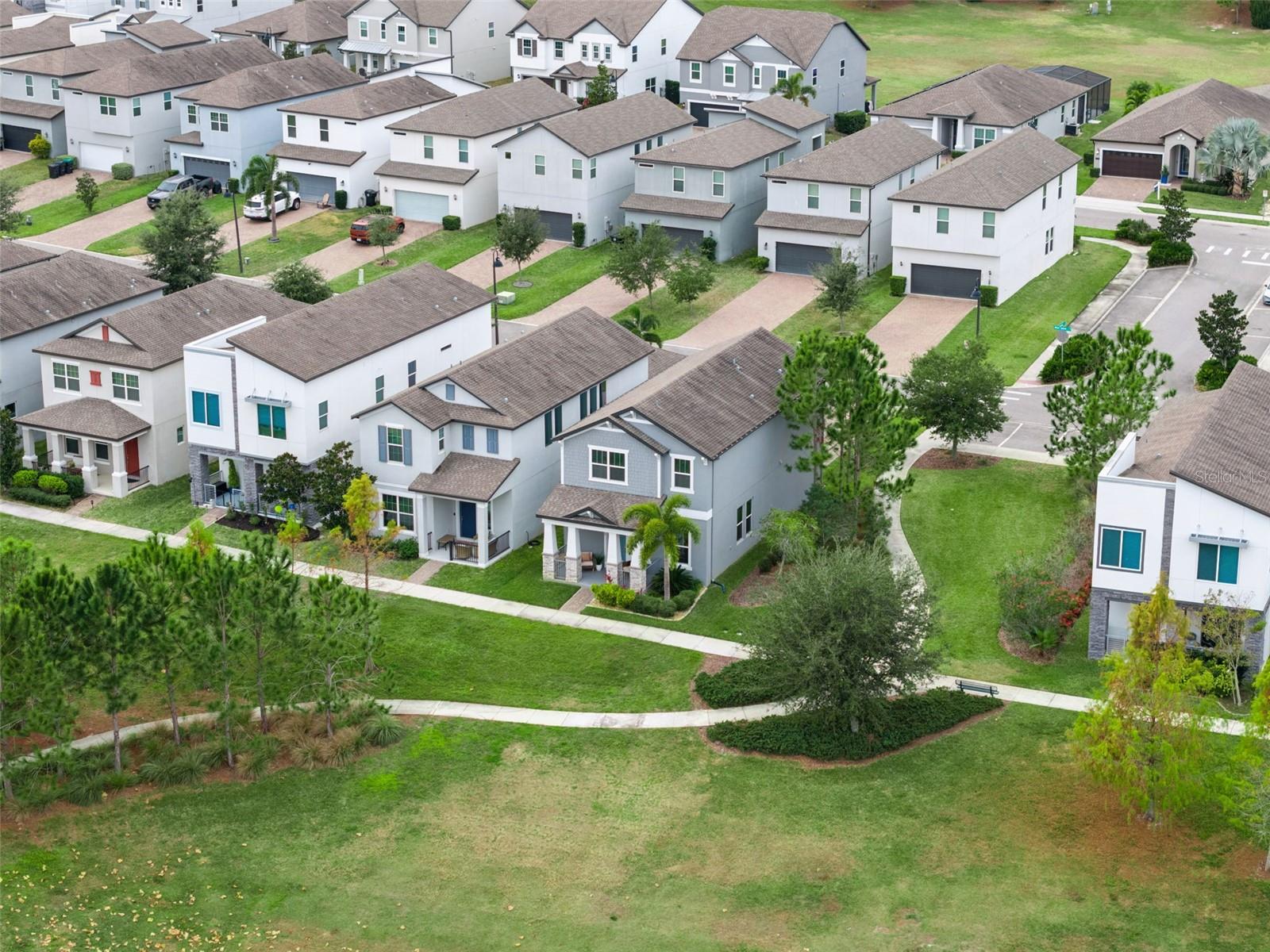 Image 57 of 77 For 2029 White Feather Loop