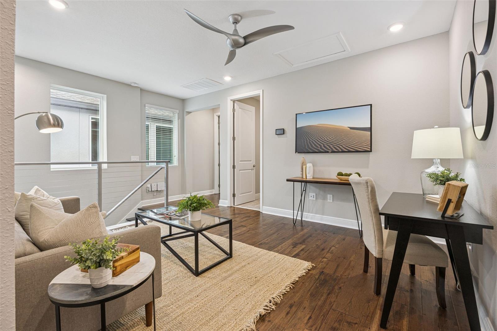 Image 7 of 77 For 2029 White Feather Loop