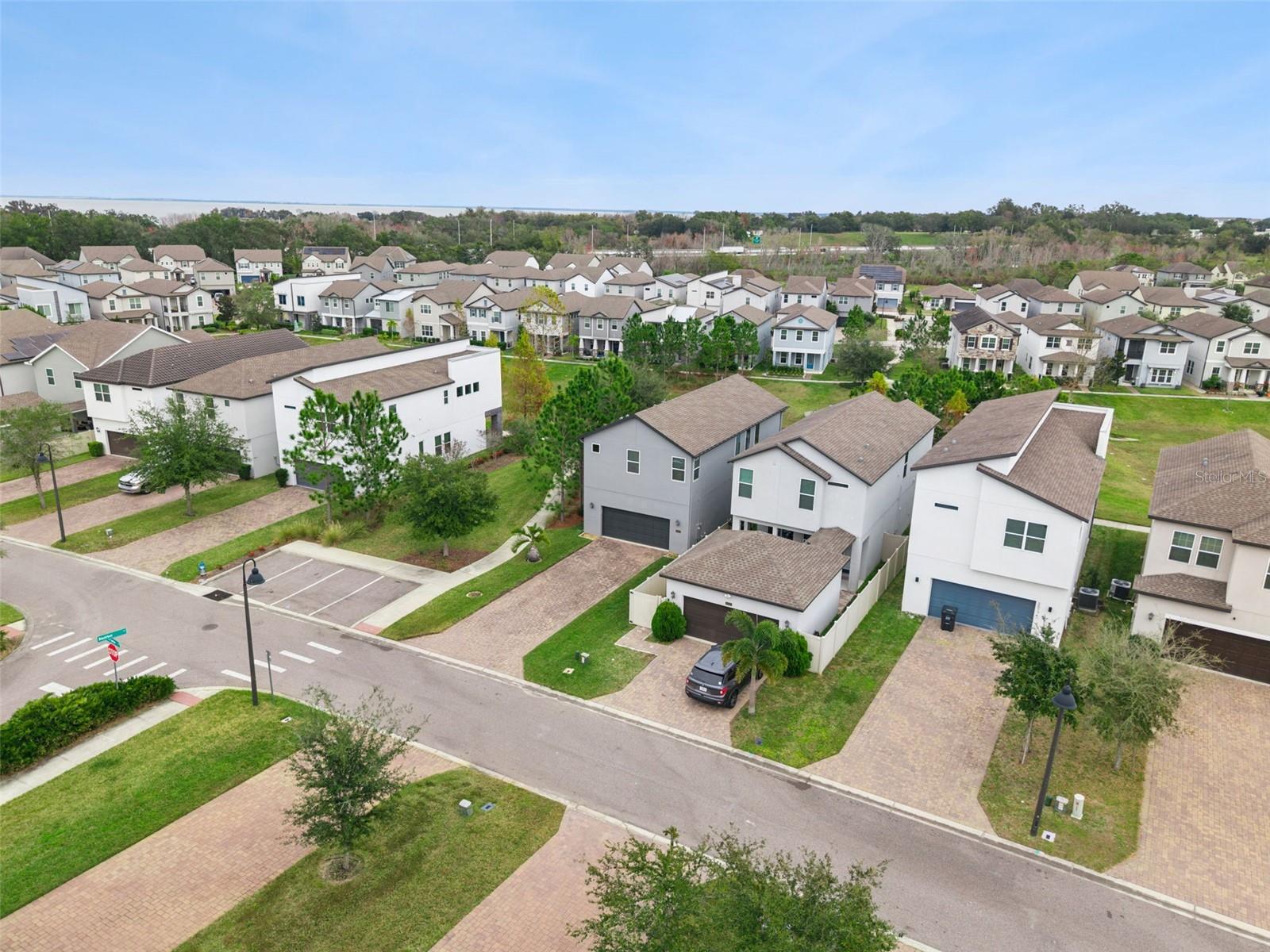 Image 75 of 77 For 2029 White Feather Loop