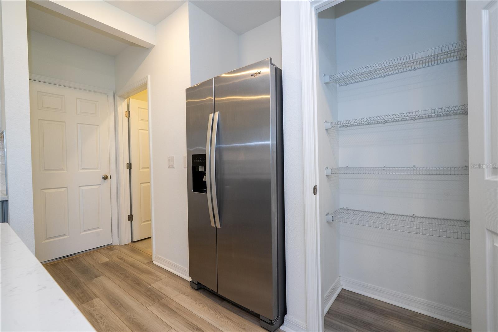 Image 14 of 77 For 4549 Burrowing Owl Loop