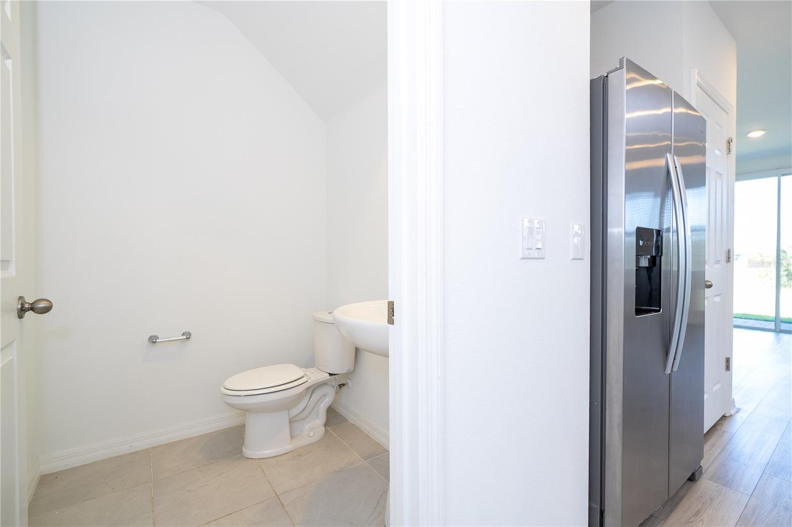 Image 26 of 77 For 4549 Burrowing Owl Loop