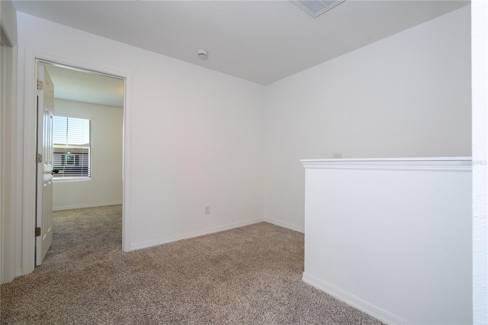 Image 32 of 77 For 4549 Burrowing Owl Loop