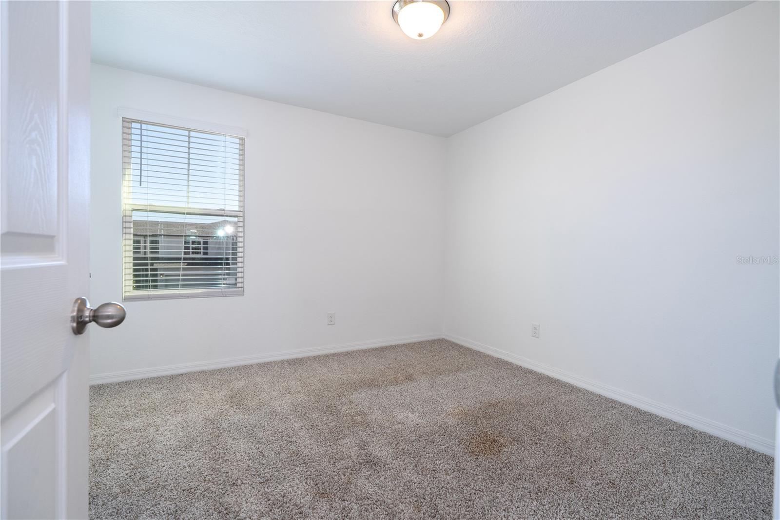 Image 35 of 77 For 4549 Burrowing Owl Loop