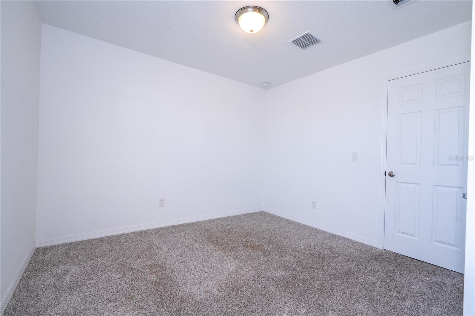 Image 37 of 77 For 4549 Burrowing Owl Loop