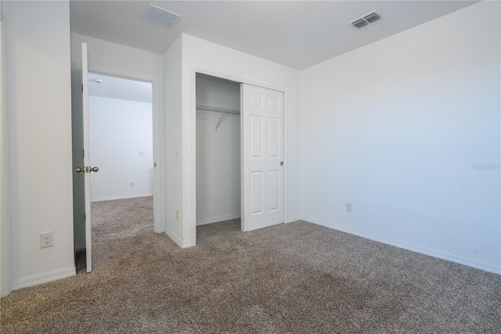 Image 41 of 77 For 4549 Burrowing Owl Loop