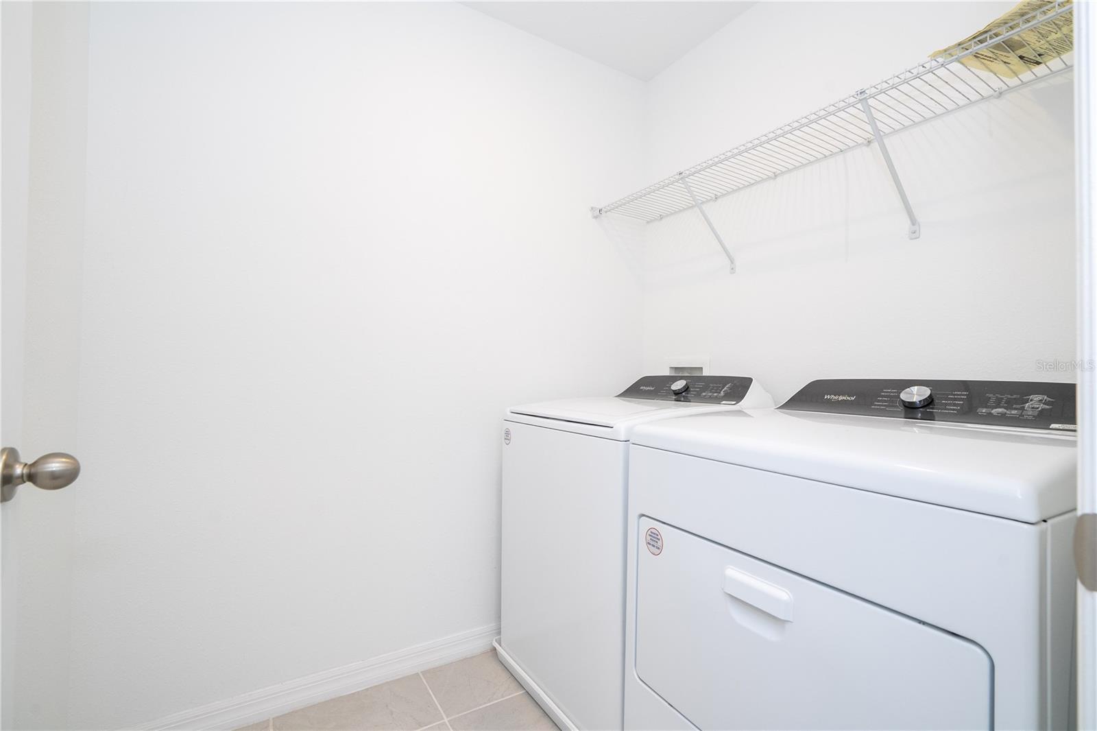 Image 46 of 77 For 4549 Burrowing Owl Loop