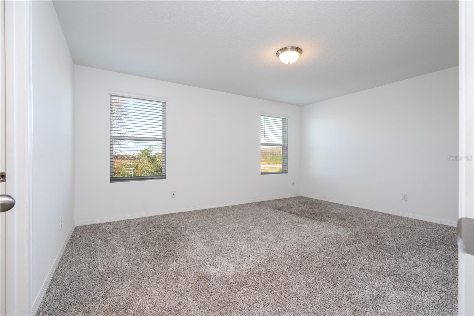 Image 48 of 77 For 4549 Burrowing Owl Loop