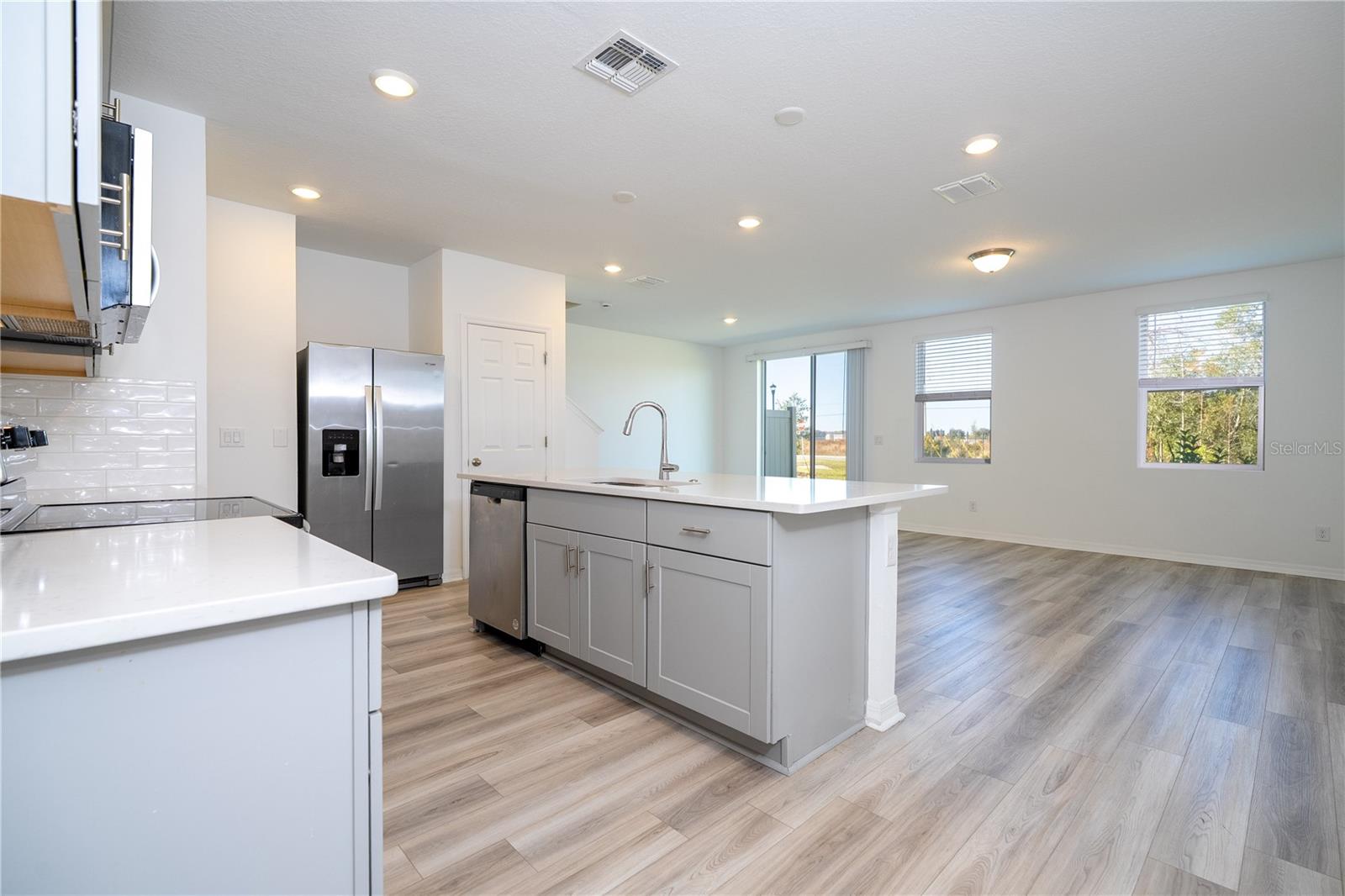 Image 5 of 77 For 4549 Burrowing Owl Loop