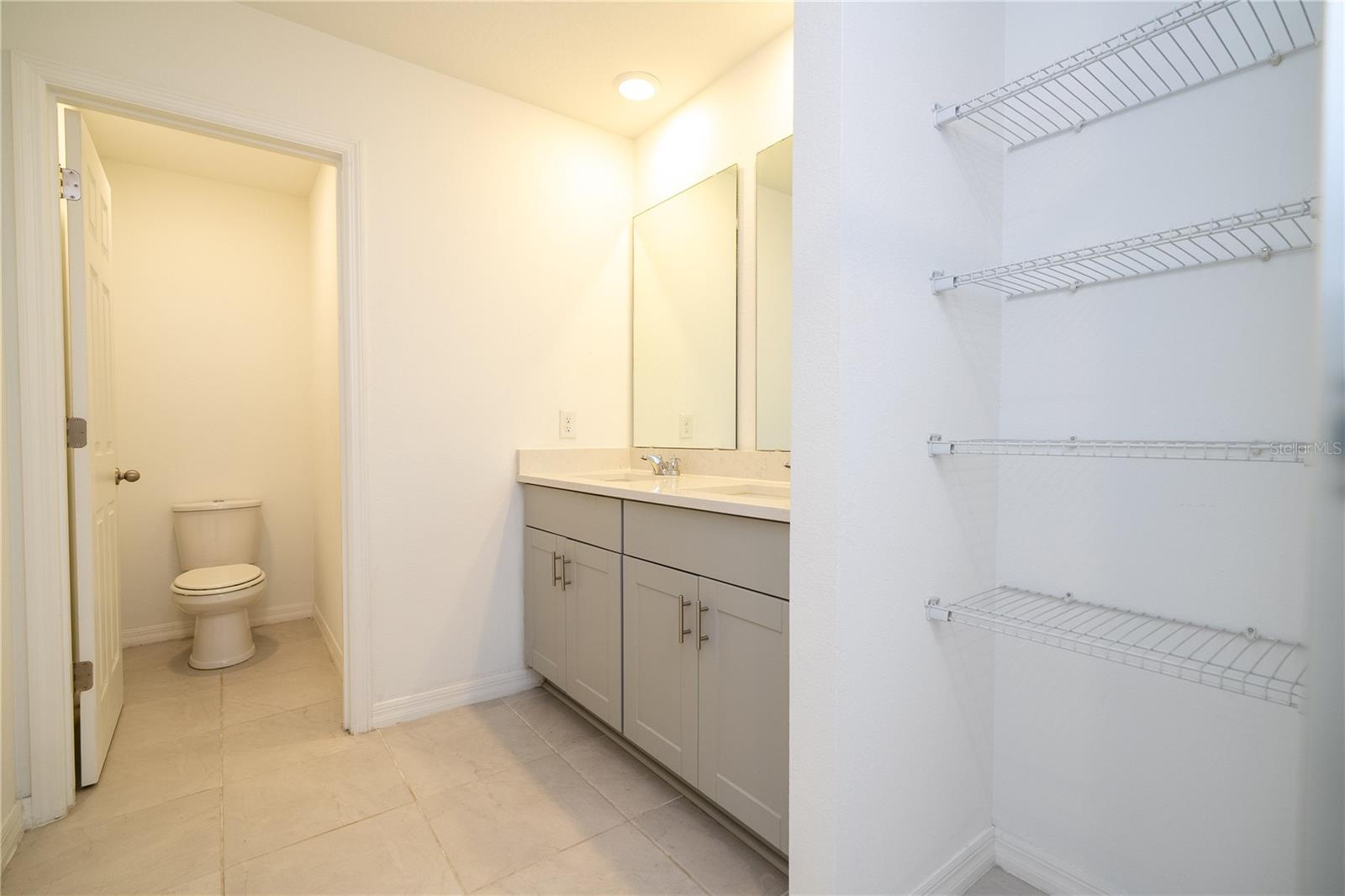 Image 55 of 77 For 4549 Burrowing Owl Loop