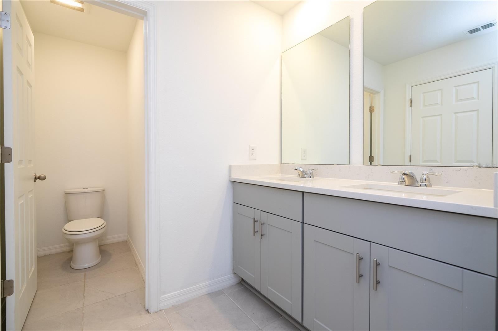 Image 56 of 77 For 4549 Burrowing Owl Loop