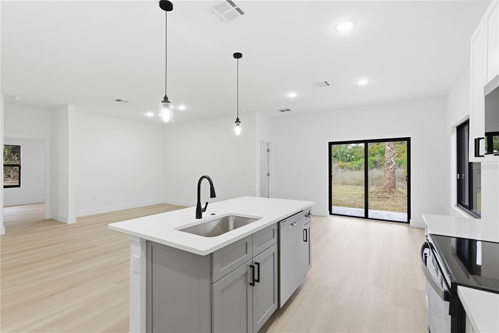 Image 11 of 39 For 3537 Enid Lane