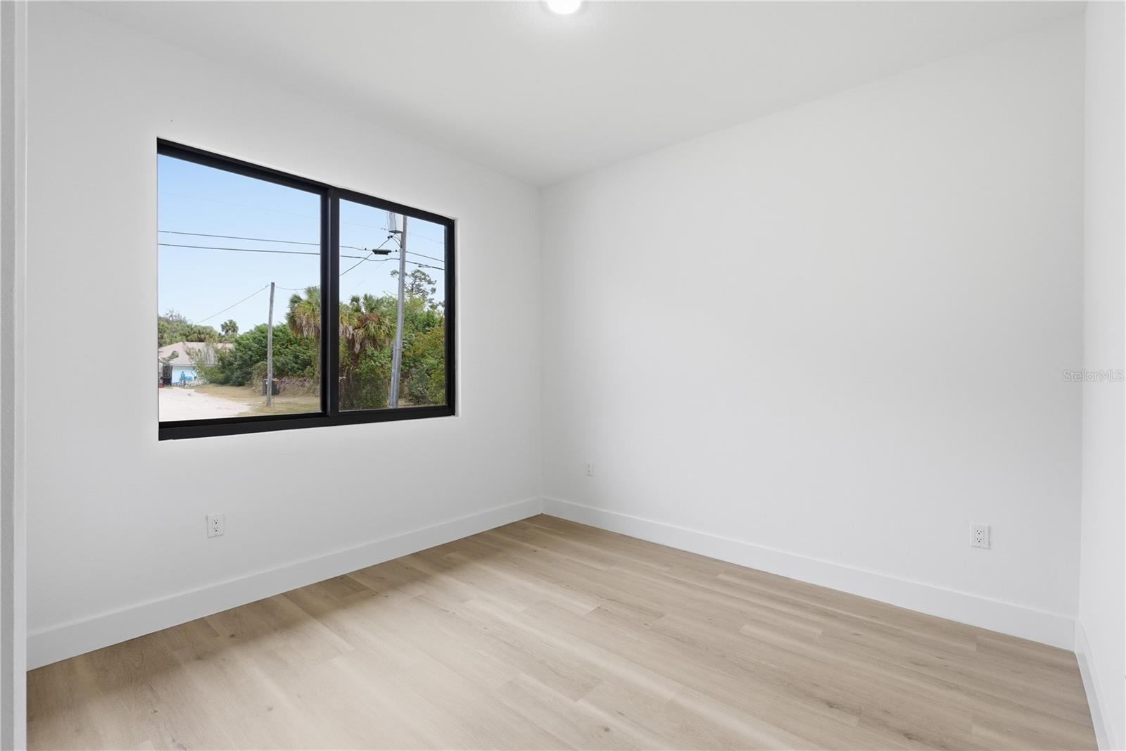 Image 26 of 39 For 3537 Enid Lane