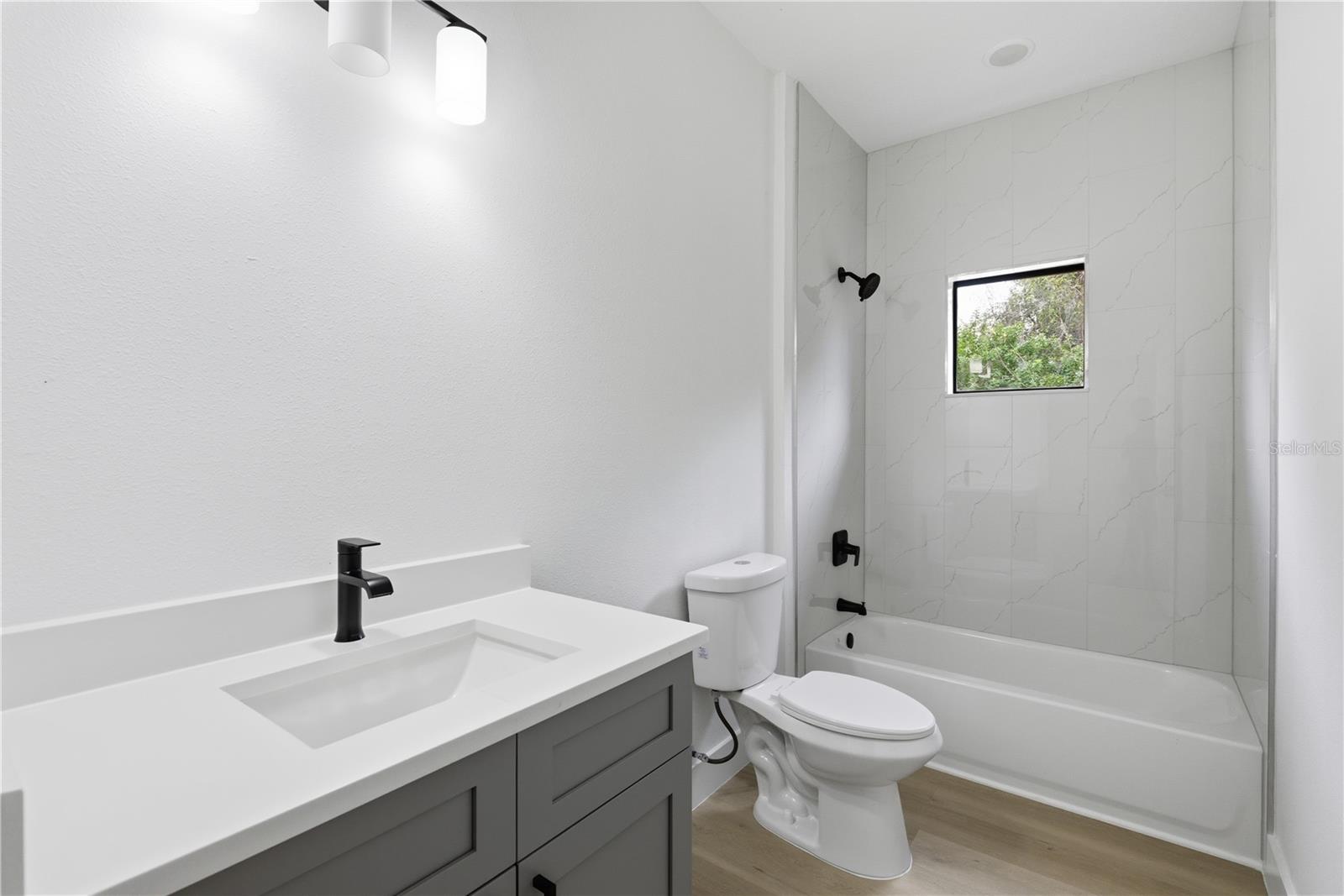 Image 31 of 39 For 3537 Enid Lane