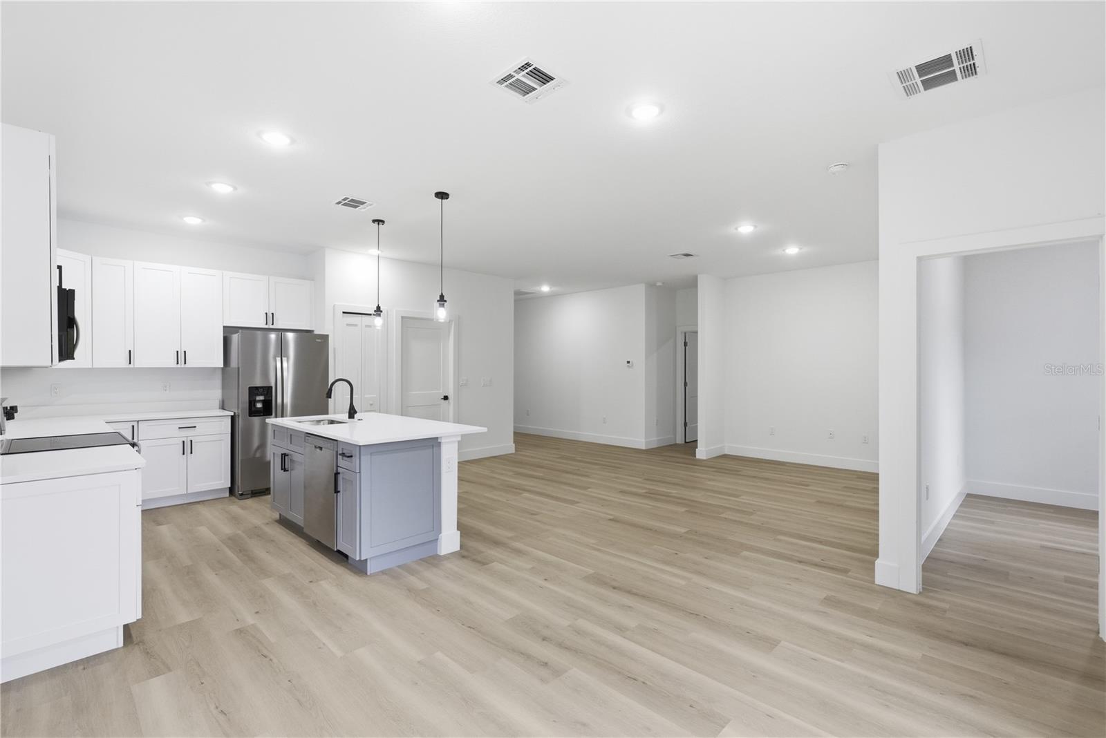 Image 7 of 39 For 3537 Enid Lane