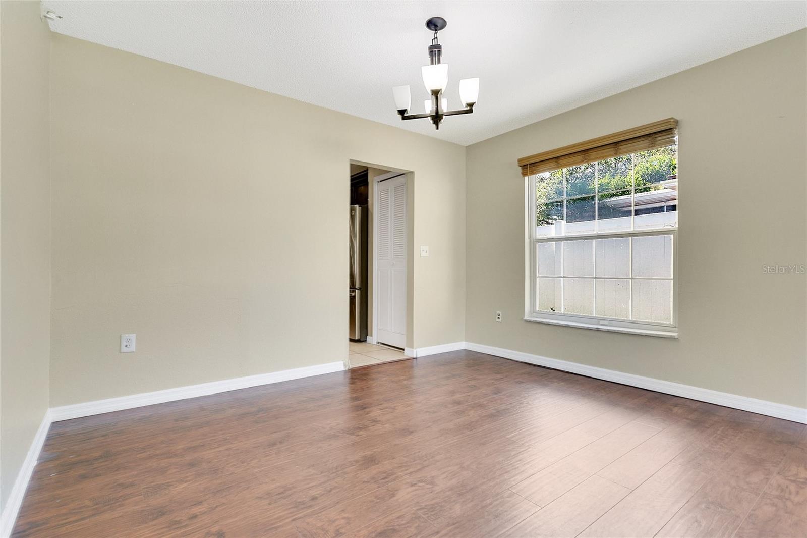 Image 12 of 34 For 3217 Castle Oak Avenue