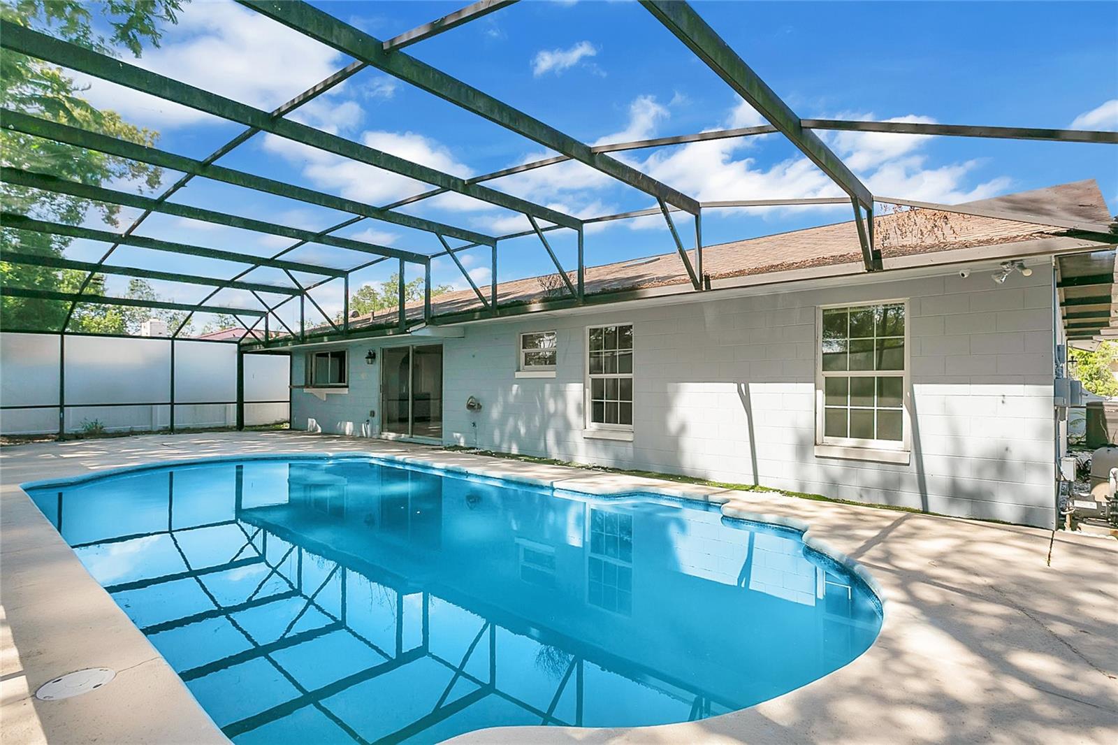 Image 23 of 34 For 3217 Castle Oak Avenue