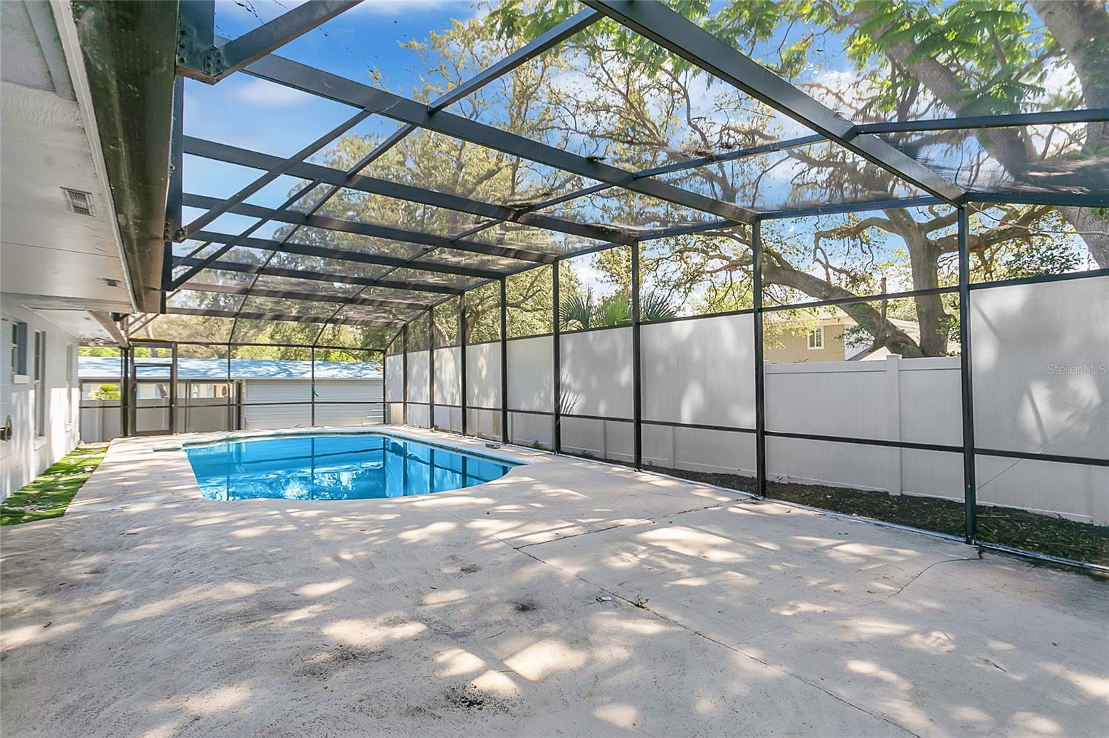 Image 24 of 34 For 3217 Castle Oak Avenue