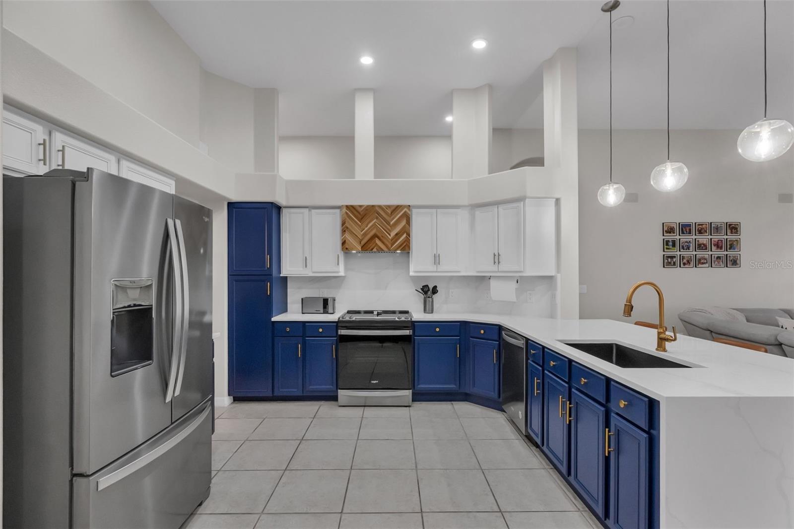 Image 10 of 58 For 449 Pickfair Terrace