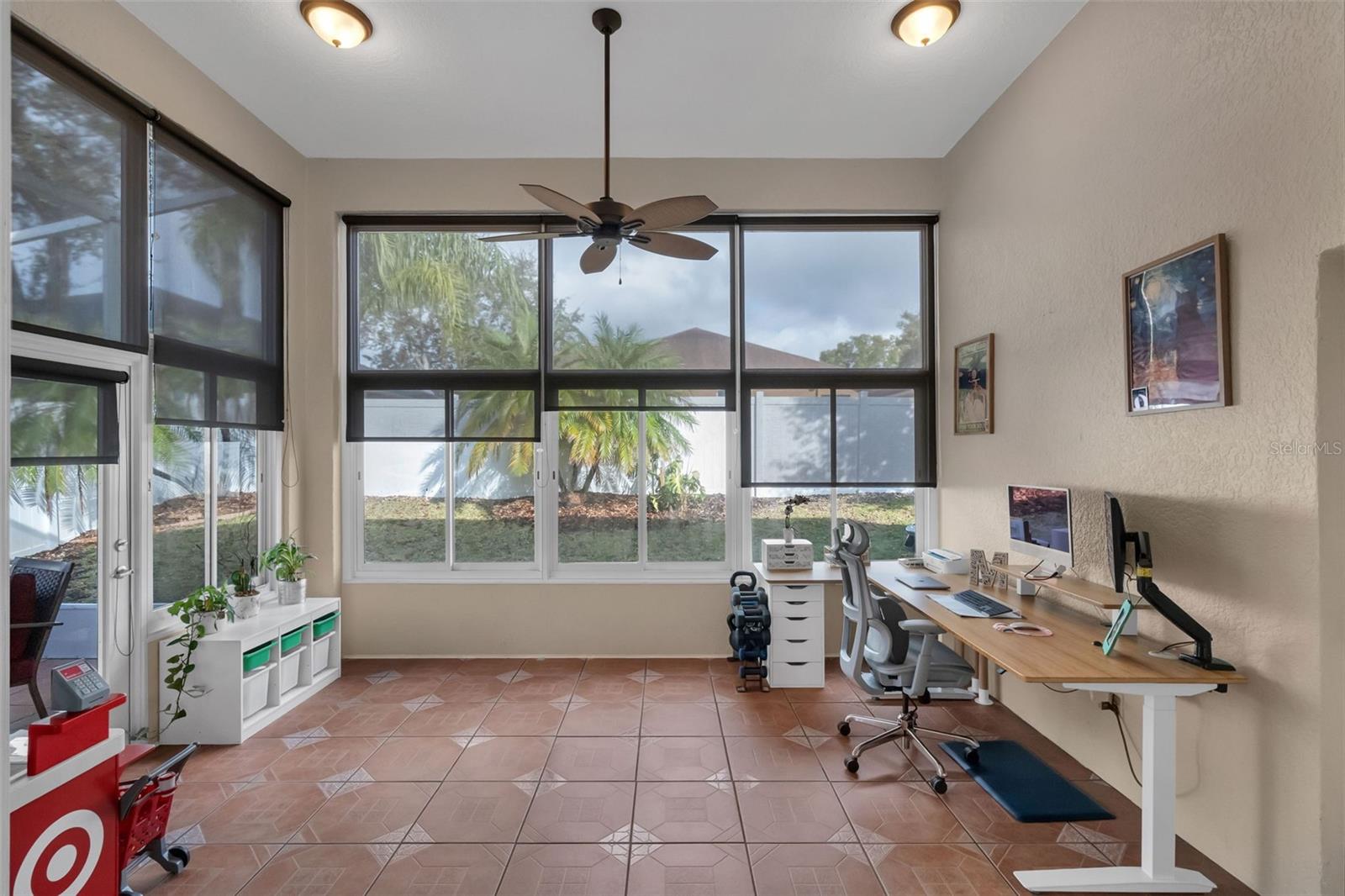 Image 20 of 58 For 449 Pickfair Terrace