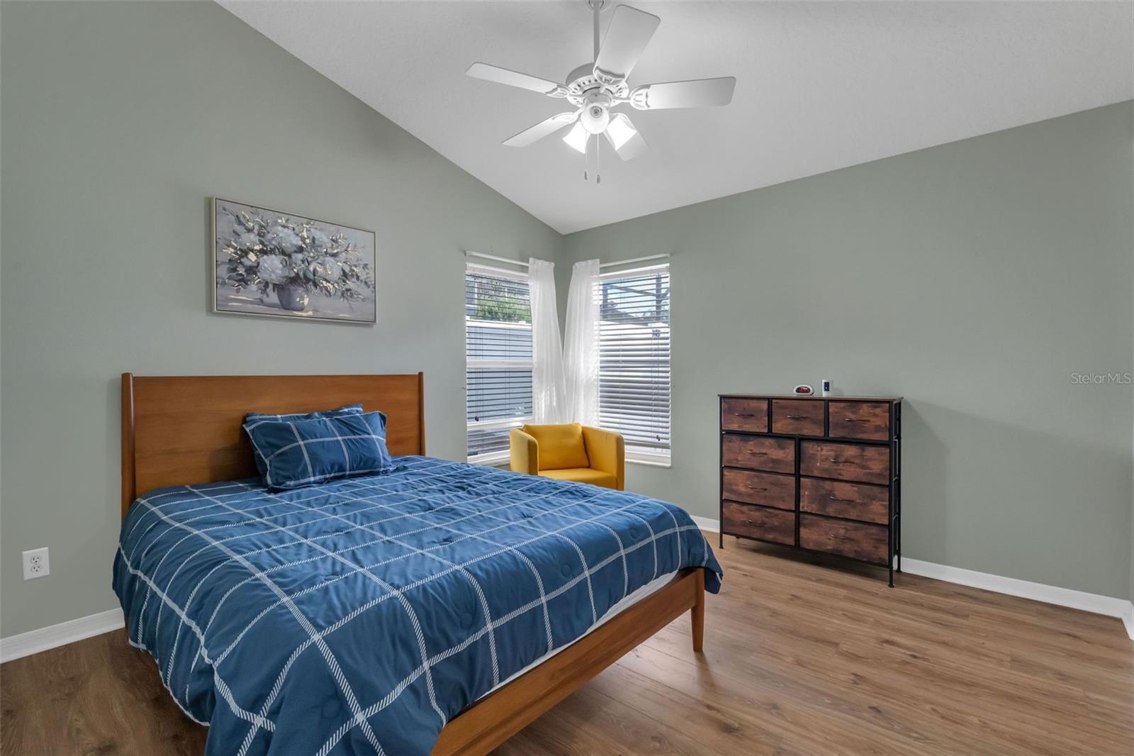 Image 28 of 58 For 449 Pickfair Terrace