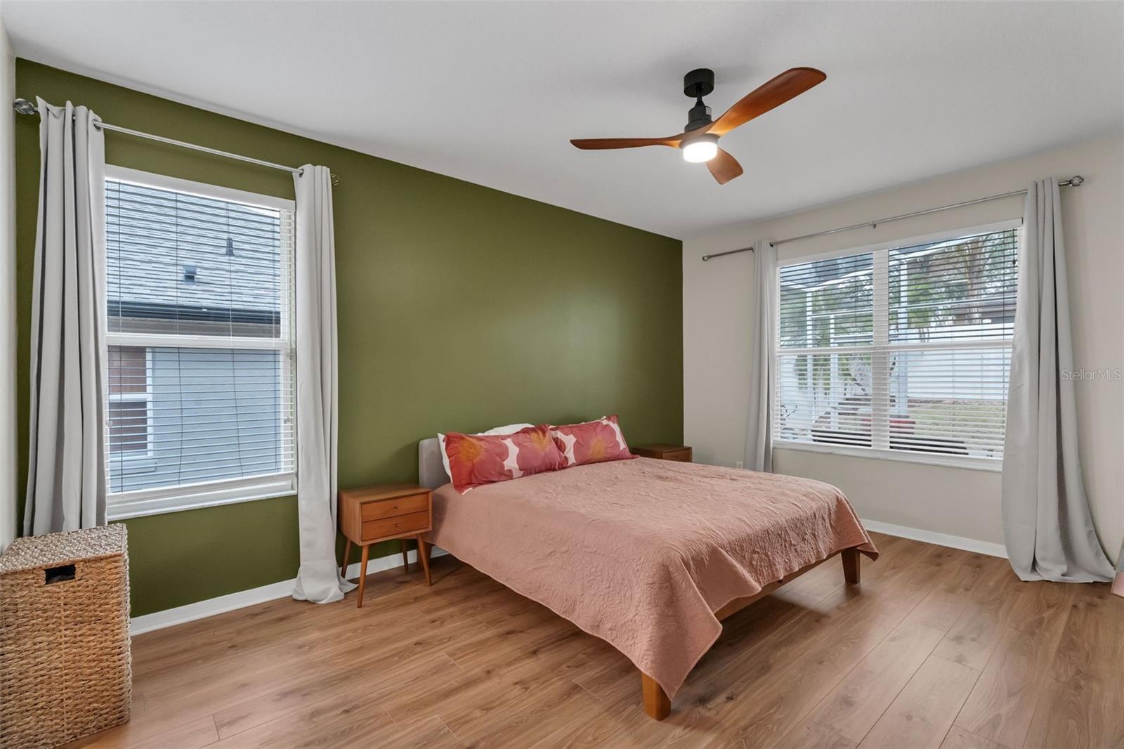 Image 30 of 58 For 449 Pickfair Terrace