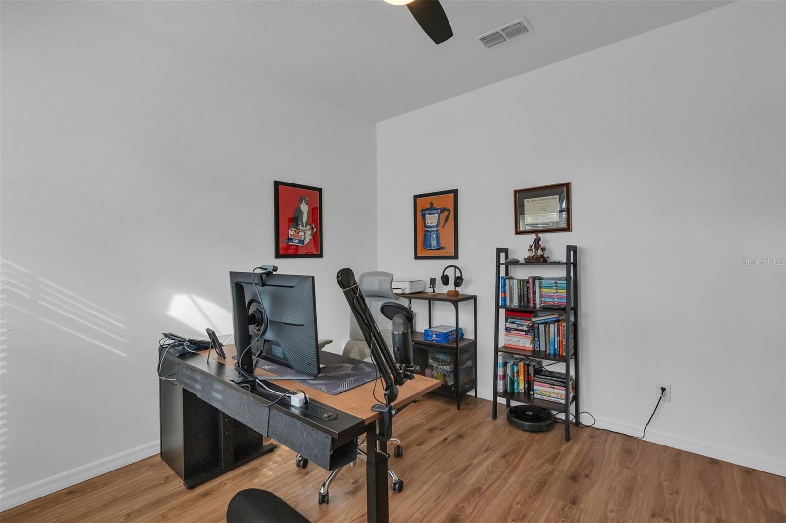 Image 36 of 58 For 449 Pickfair Terrace