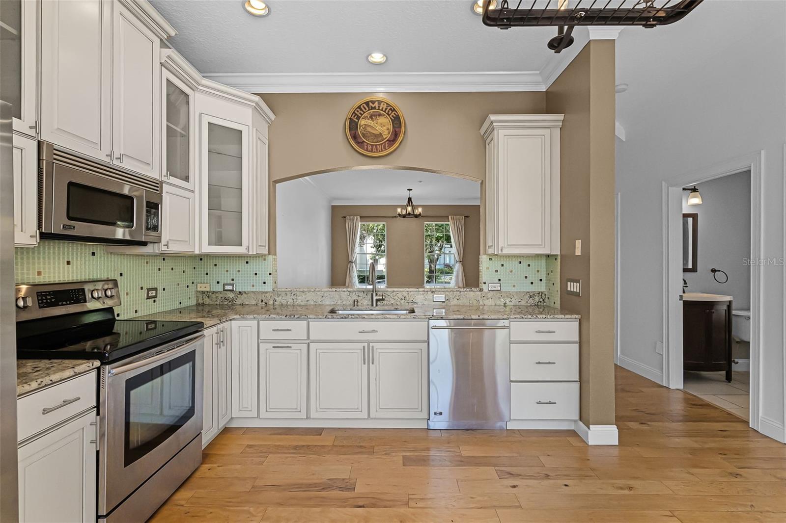 Image 16 of 79 For 625 Mulberry Avenue