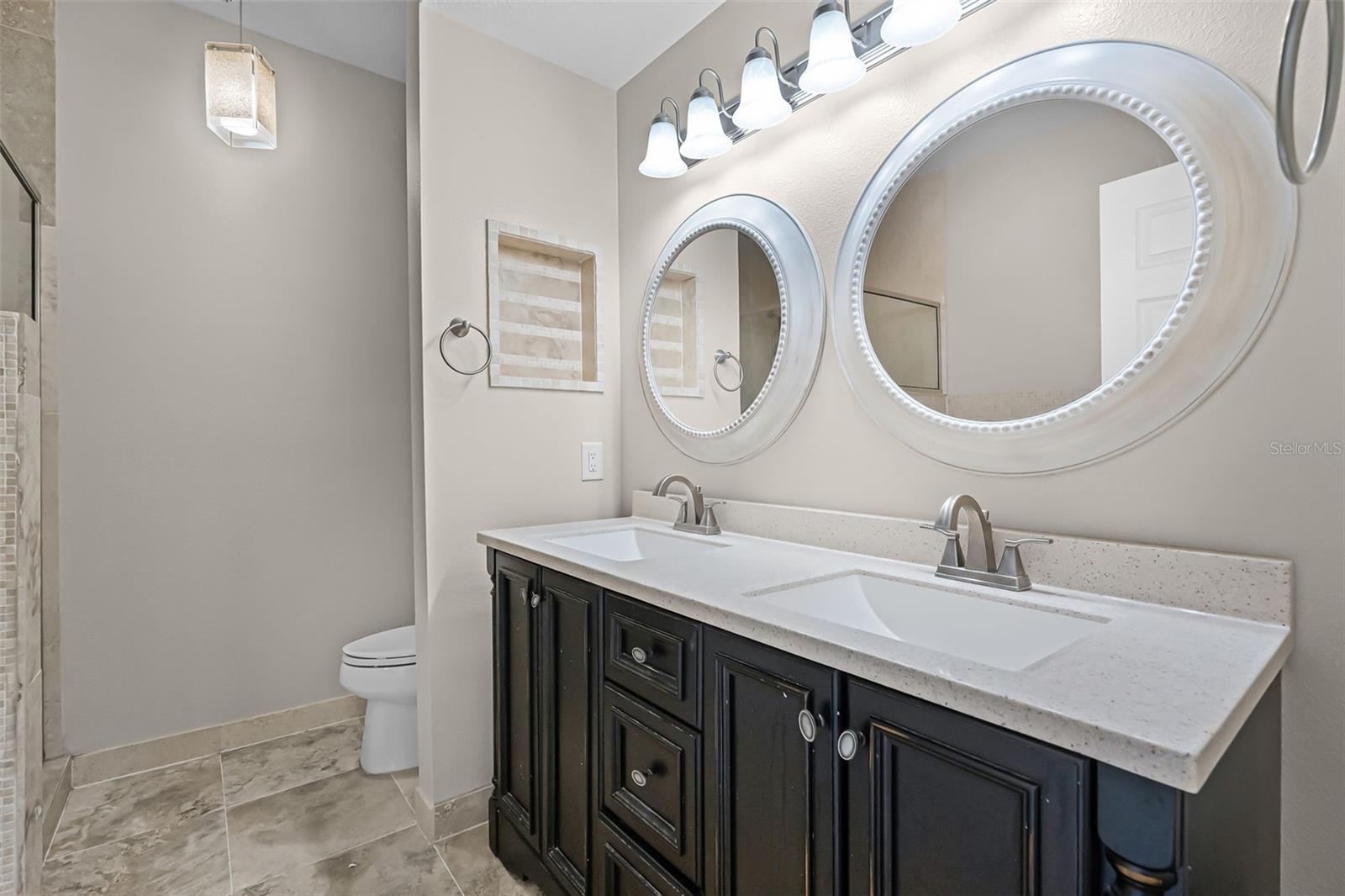 Image 23 of 79 For 625 Mulberry Avenue