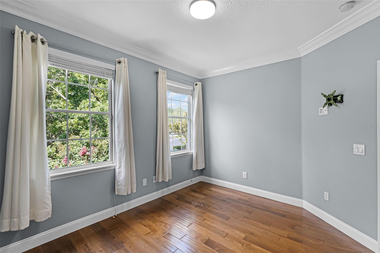 Image 29 of 79 For 625 Mulberry Avenue