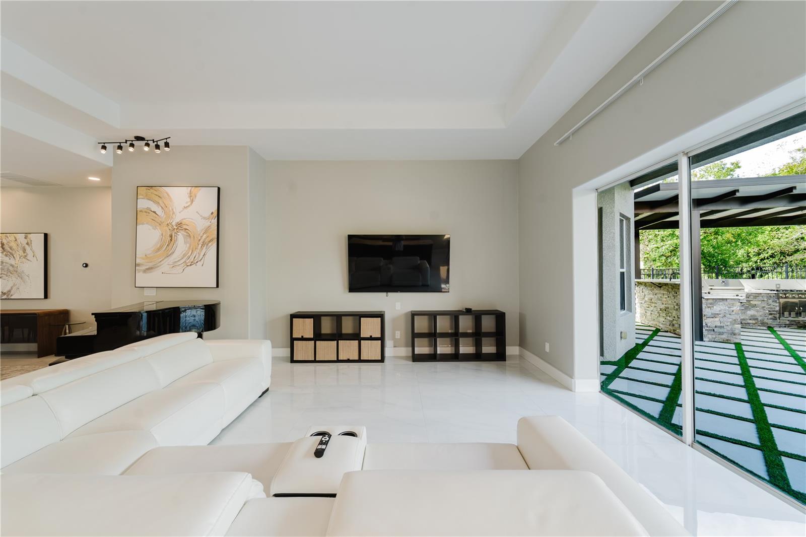 Image 5 of 31 For 1361 Whitney Isles Drive