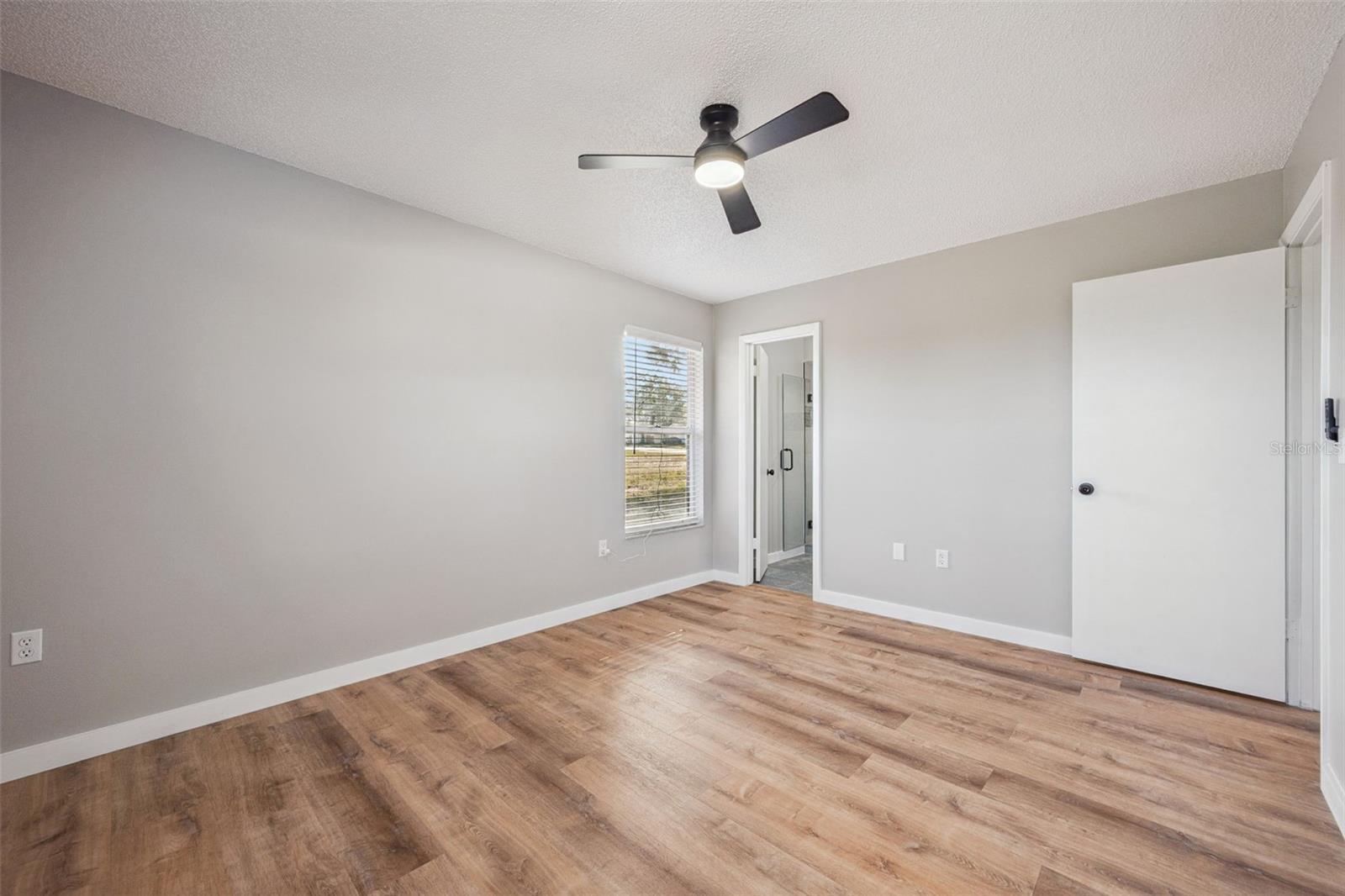 Image 14 of 31 For 6525 Coral Cove Drive