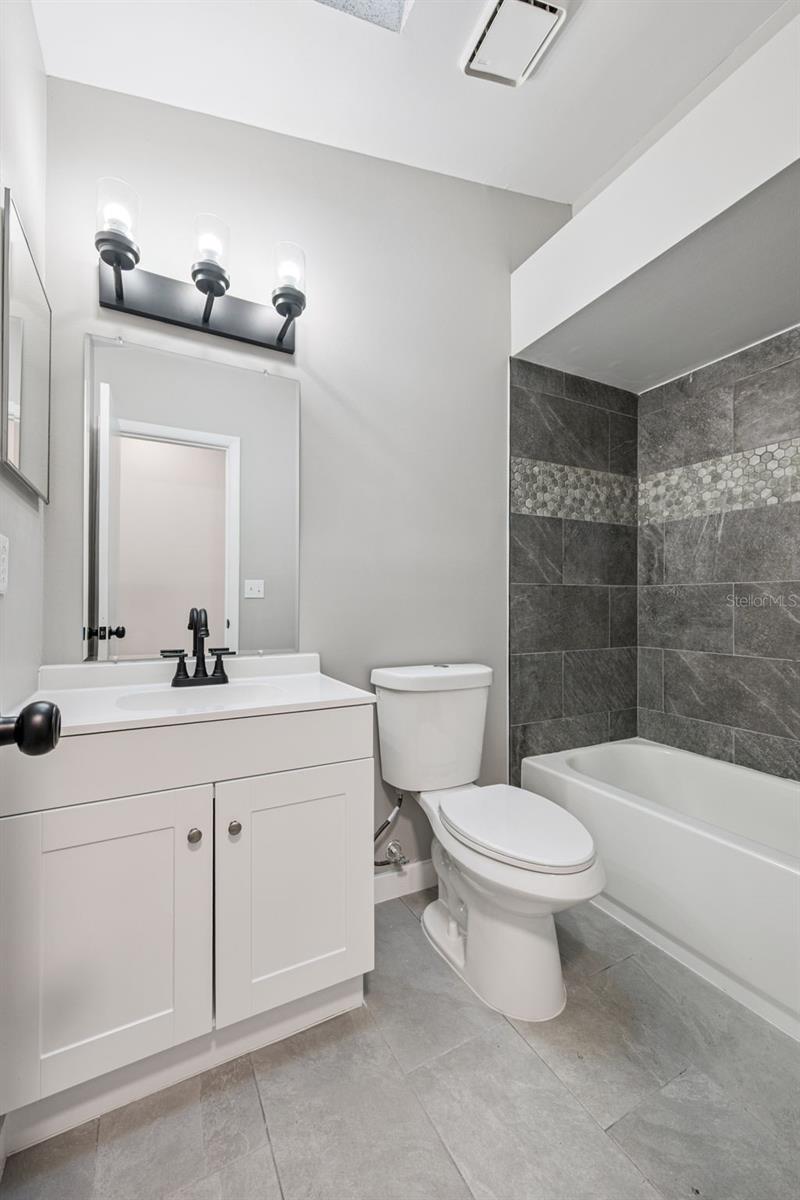 Image 19 of 31 For 6525 Coral Cove Drive