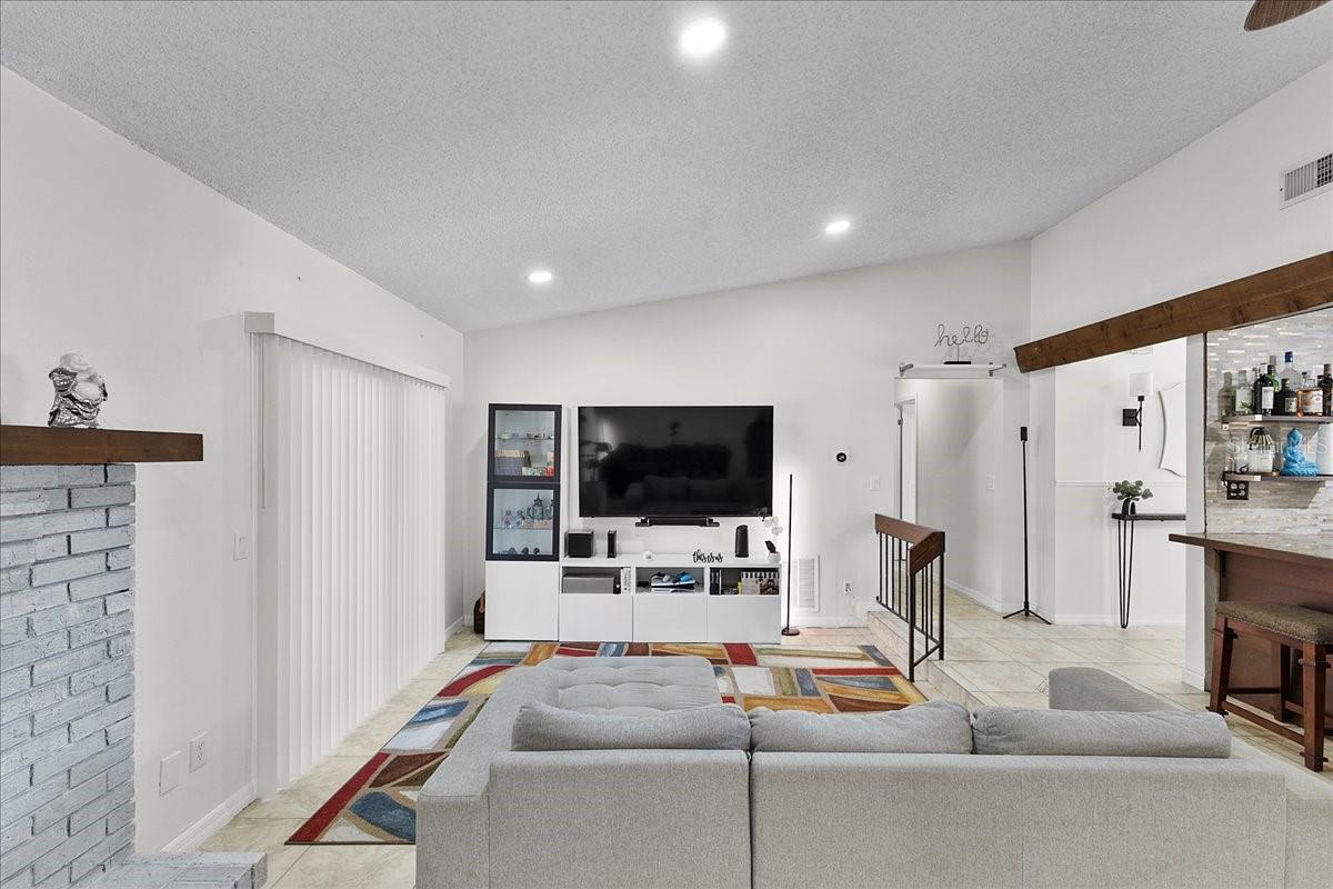 Image 16 of 53 For 986 Turkey Hollow Circle