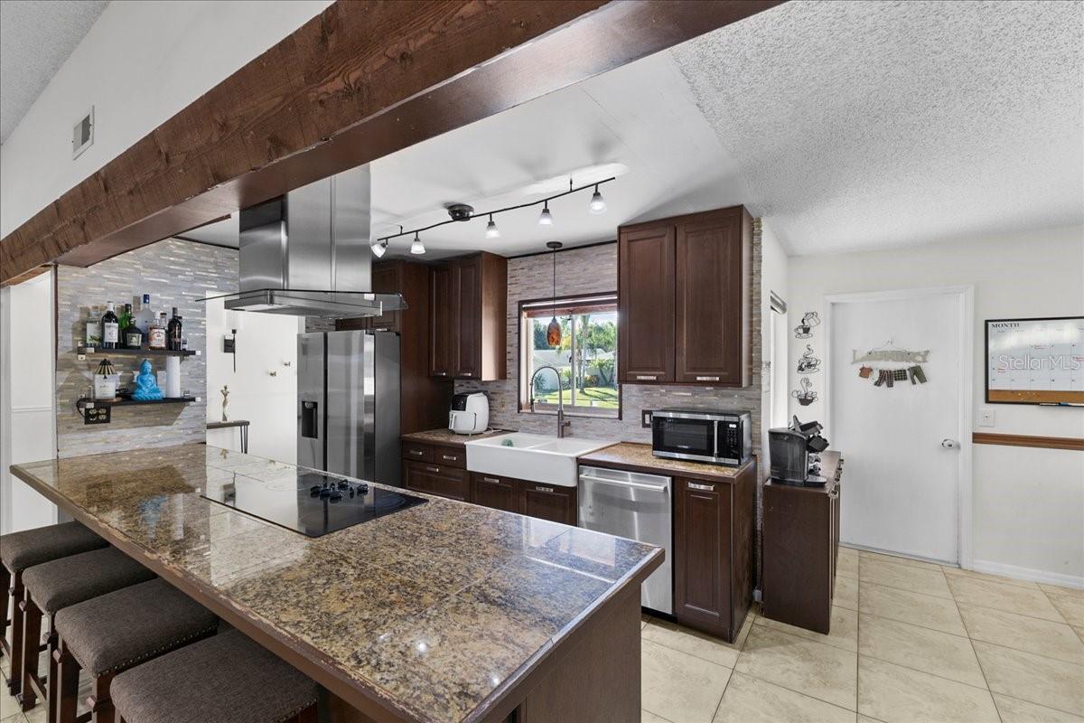 Image 20 of 53 For 986 Turkey Hollow Circle