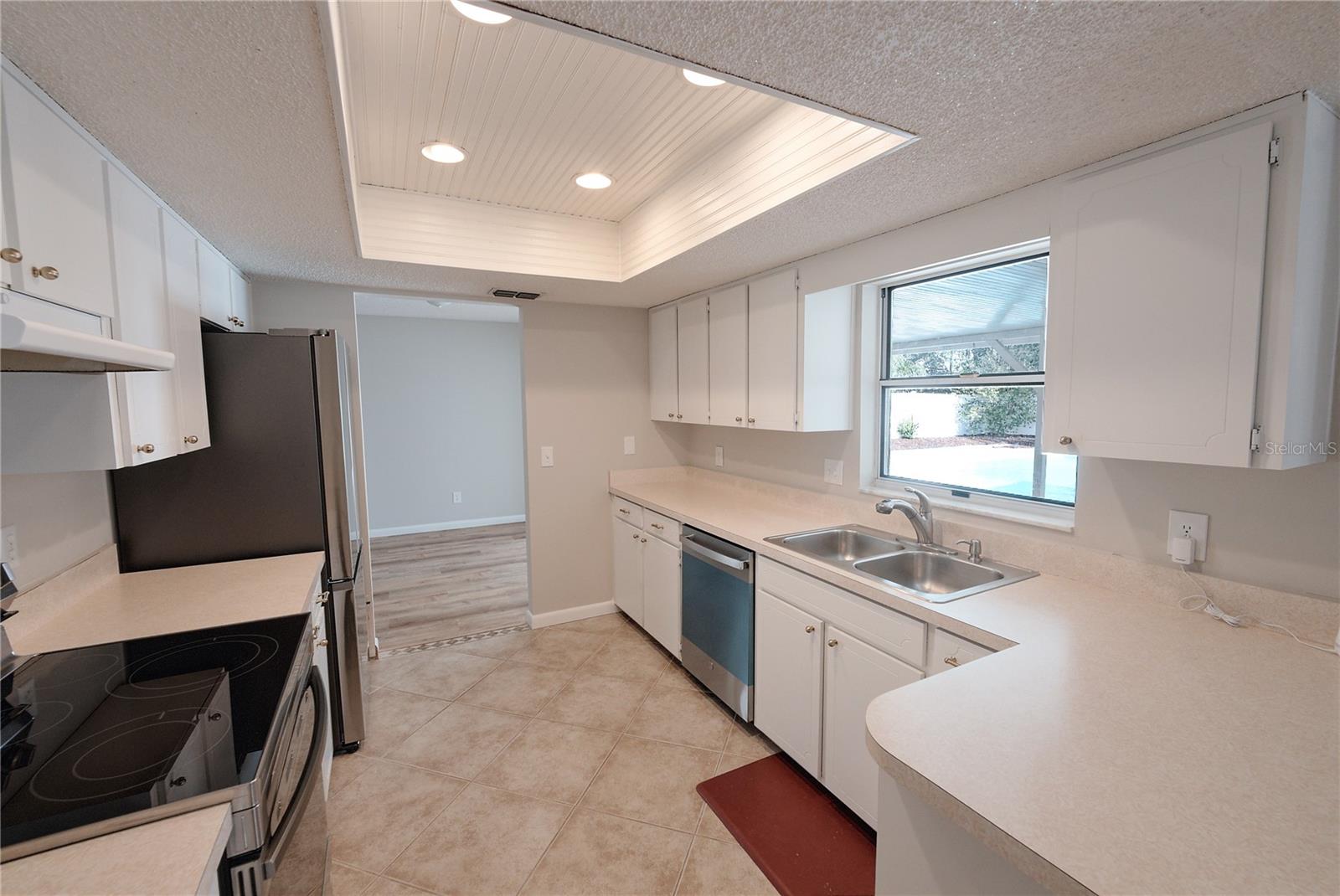 Image 14 of 45 For 1529 Sumatra Avenue