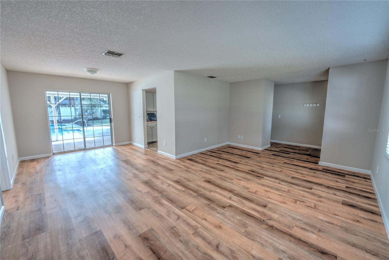 Image 25 of 45 For 1529 Sumatra Avenue