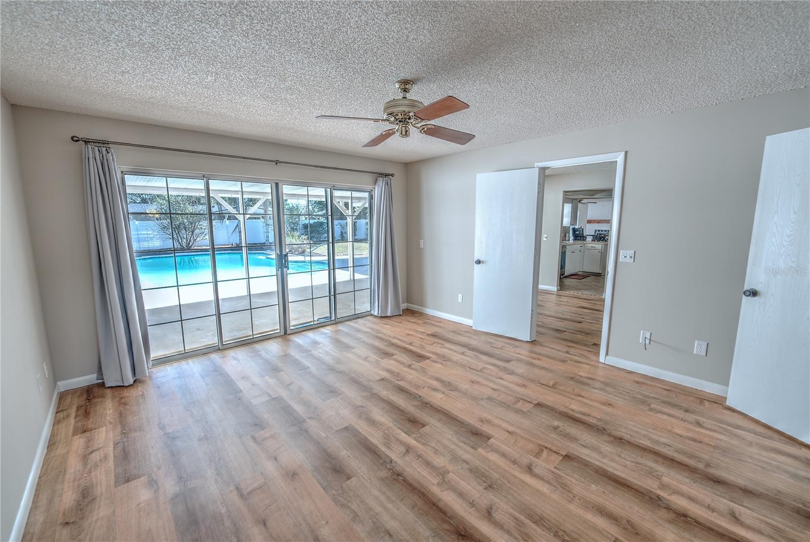 Image 26 of 45 For 1529 Sumatra Avenue