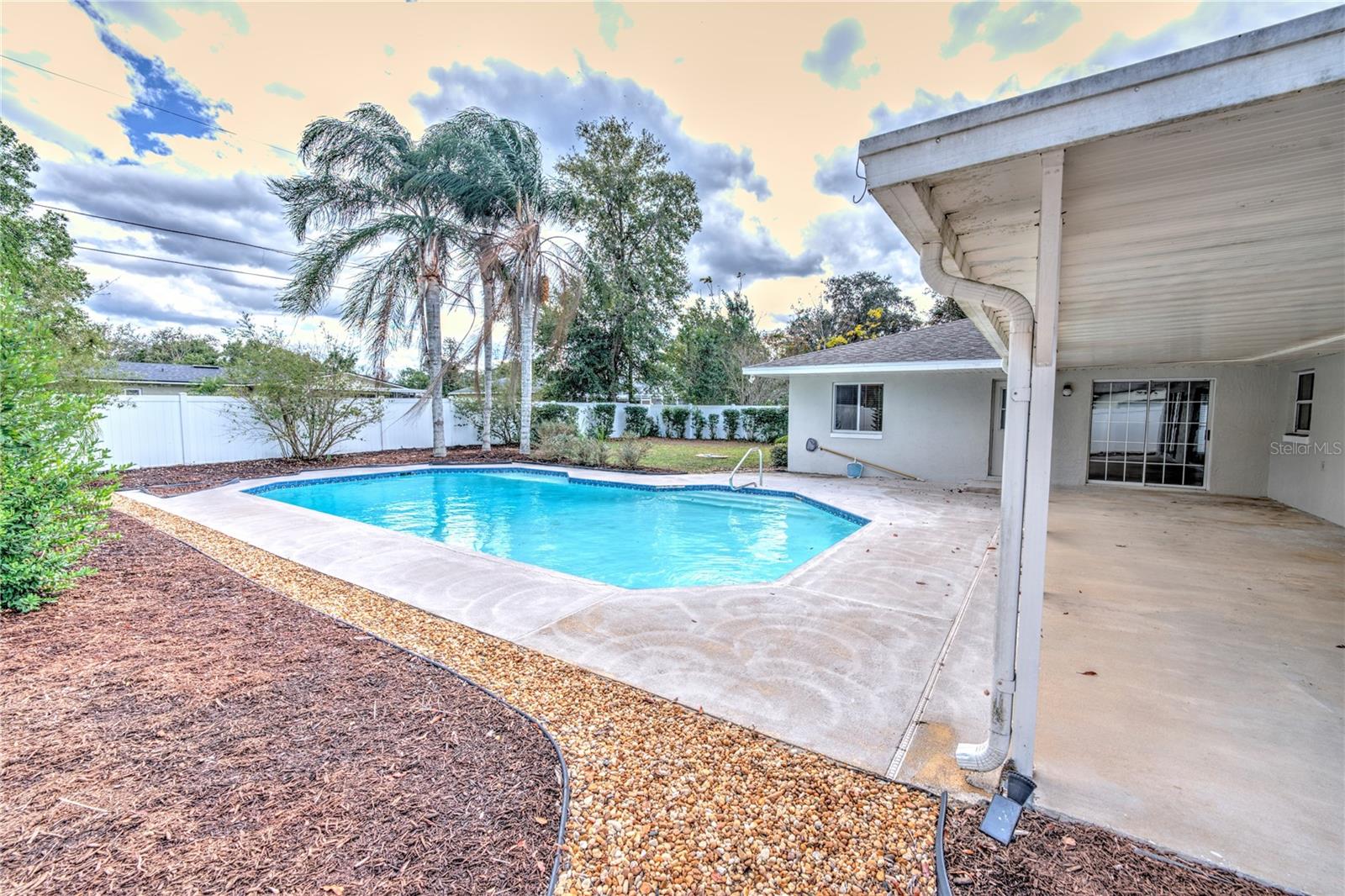 Image 6 of 45 For 1529 Sumatra Avenue