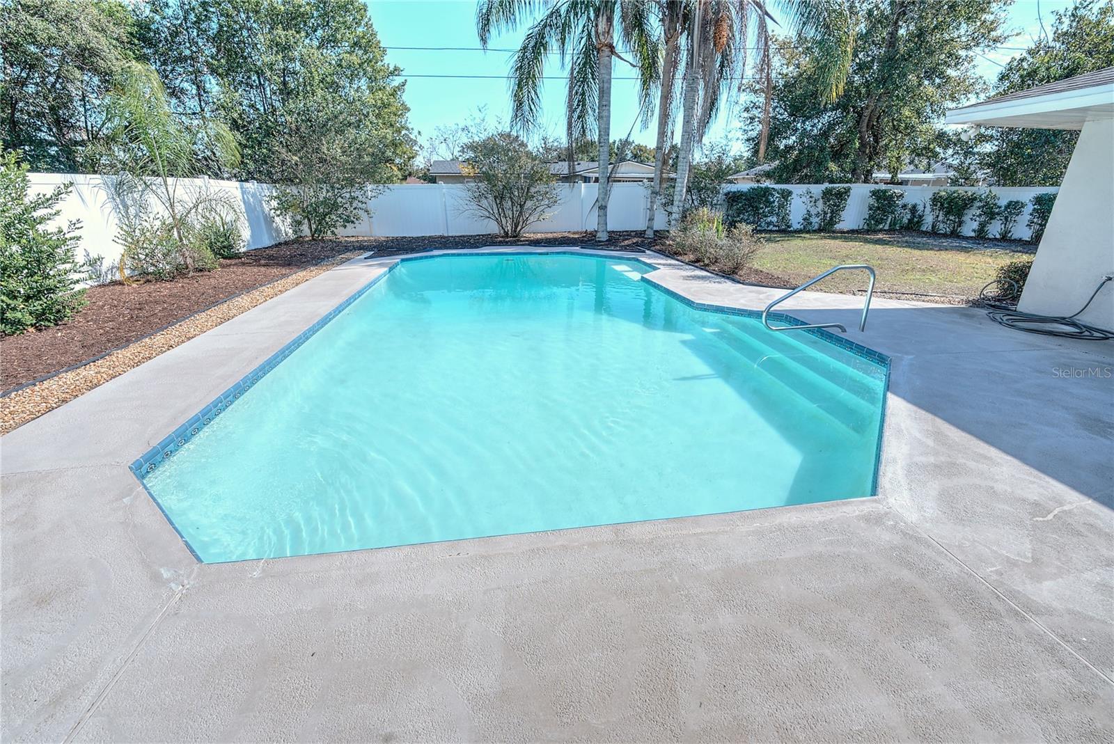 Image 8 of 45 For 1529 Sumatra Avenue