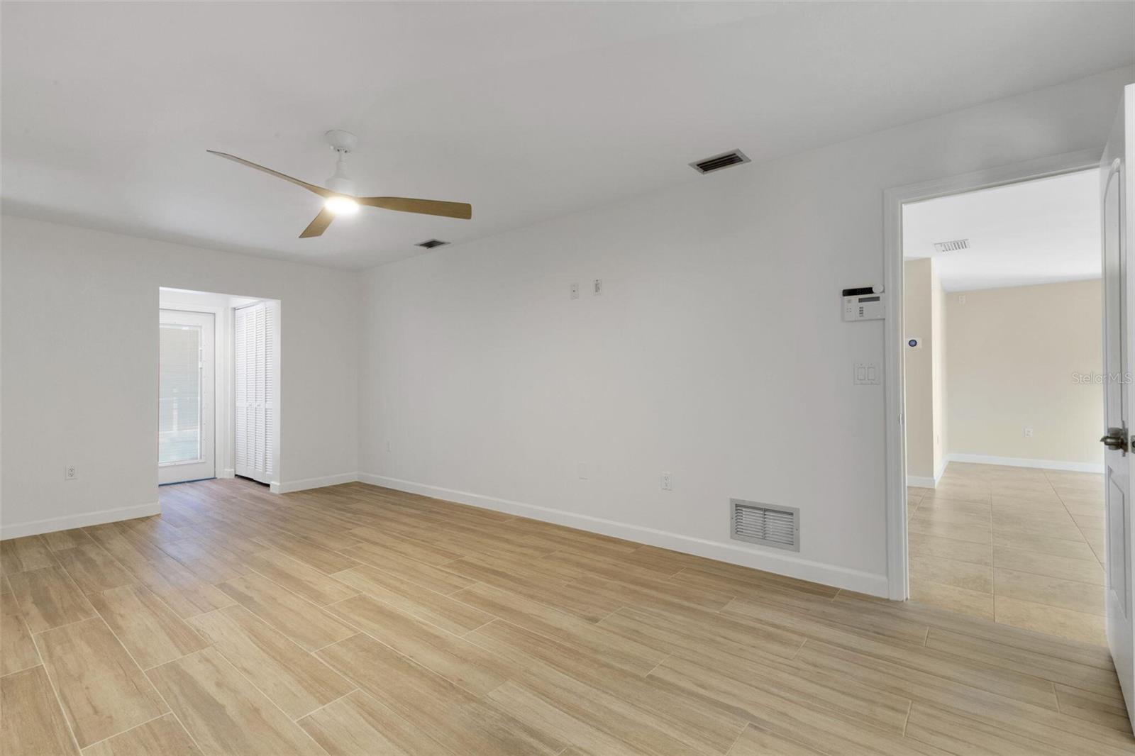 Image 34 of 87 For 3545 Oak Grove Drive