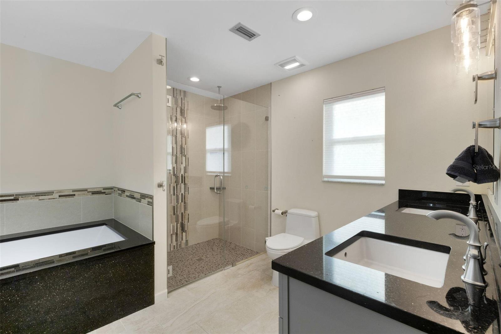 Image 41 of 87 For 3545 Oak Grove Drive