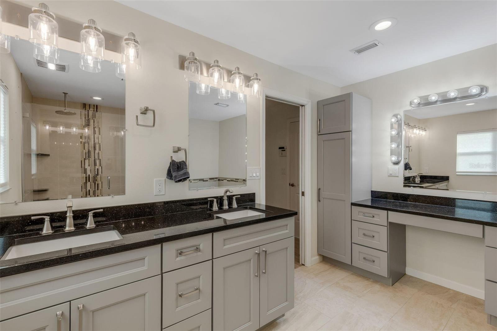 Image 43 of 87 For 3545 Oak Grove Drive