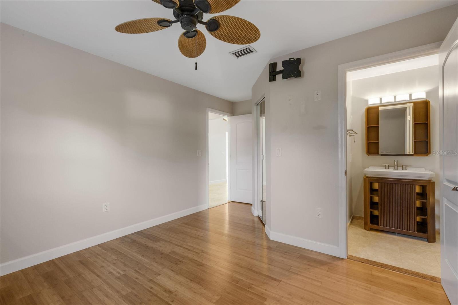 Image 47 of 87 For 3545 Oak Grove Drive