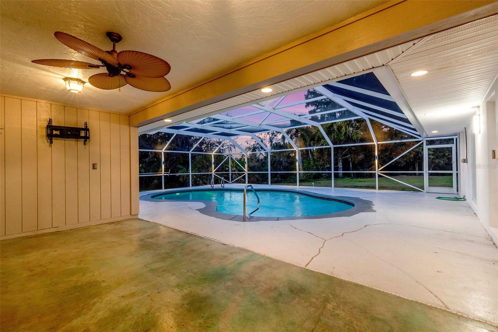 Image 71 of 87 For 3545 Oak Grove Drive