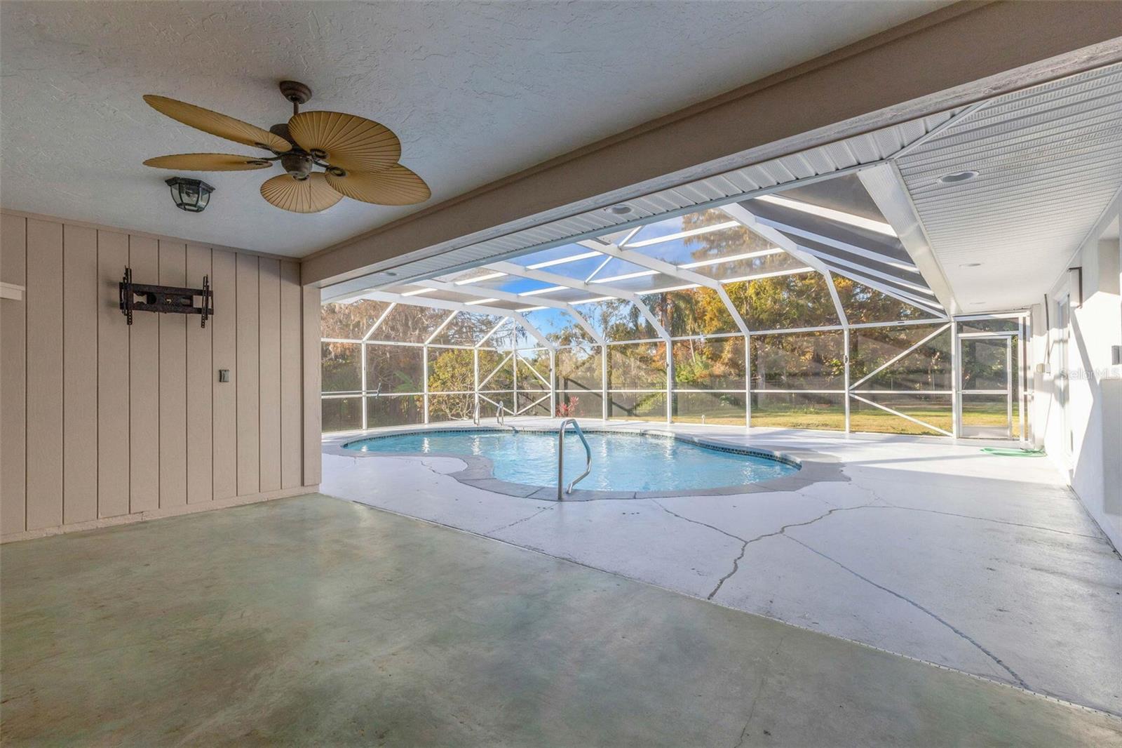 Image 76 of 87 For 3545 Oak Grove Drive